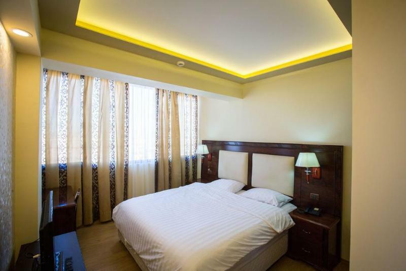 Grand Palace 3*